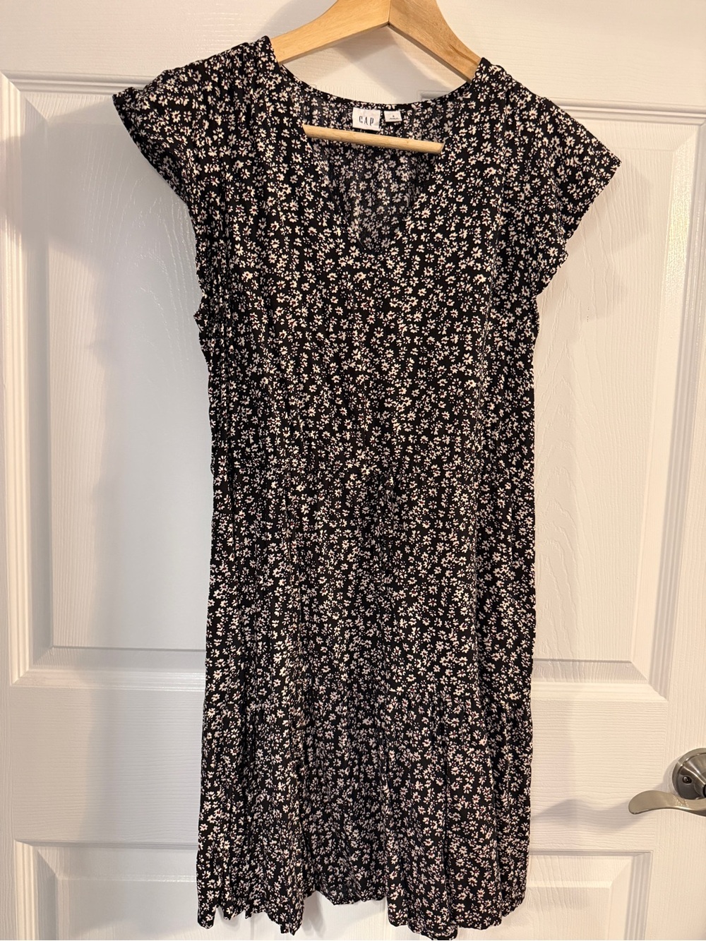GAP Black Floral V-Neck Mini Dress